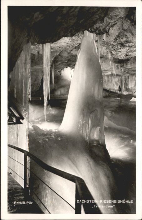 Hoehlen Caves Grottes Dachstein-Rieseneishöhle Tristandom