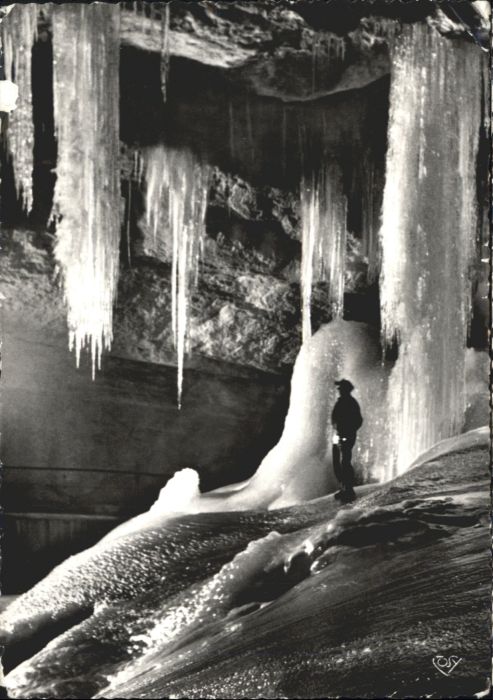 Hoehlen Caves Grottes Dachstein-Rieseneishöhle Eispalast