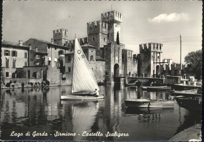 Sirmione Lago di Garda Sirmione Castello Scaligero Boot