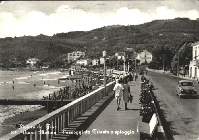 Diano Marina Passeggiata Triest Spiaggia