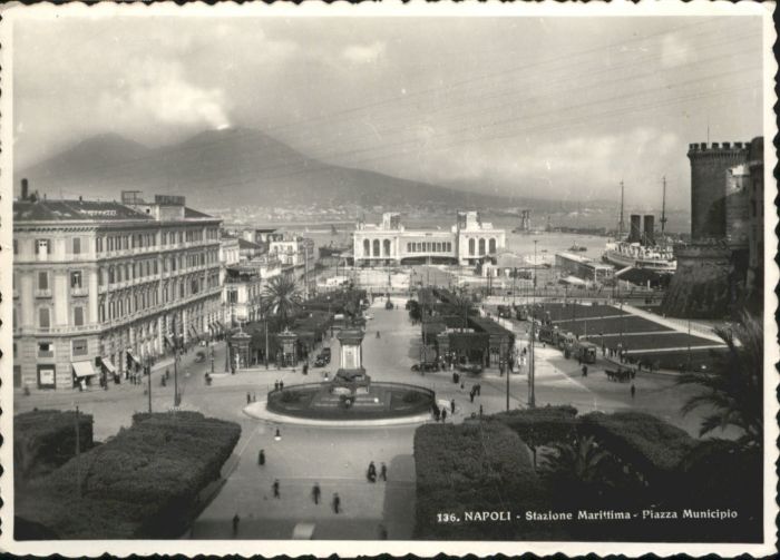 Napoli Neapel Napoli Stazione Marittima Piazza Municipio