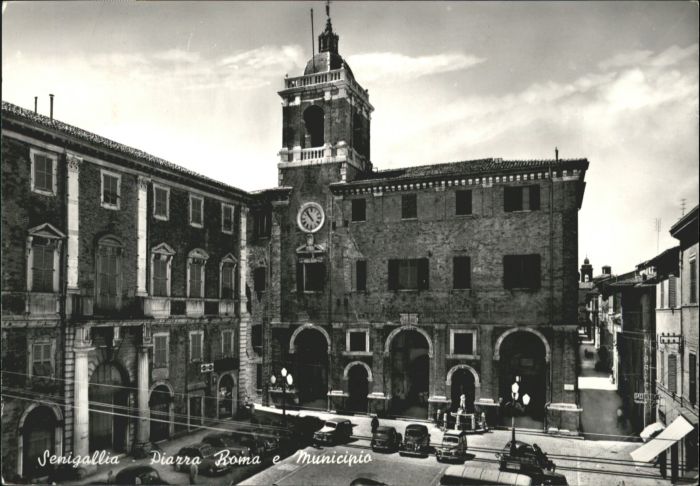 Senigallia Piazza Roma Municipio