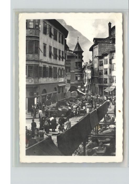 Bolzano Bozen Piazza Erbe Obstmarkt