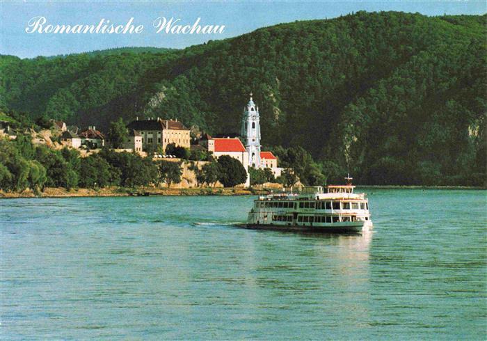 Duernstein Wachau AT Blick ueber die Donau Fahrgastschiff Blauer Stiftsturm
