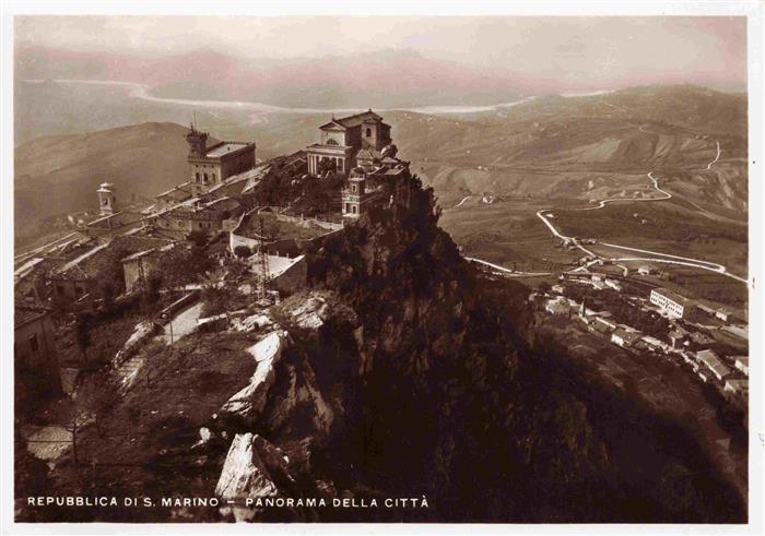 SAN MARINO Repubblica di Panorama della Citta Fliegeraufnahme
