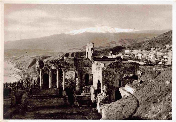 Taormina Sicilia IT Teatro Greco con l'Etna