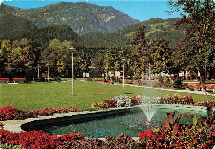 Bad Goisern Salzkammergut AT Kurpark mit Kalm Berg