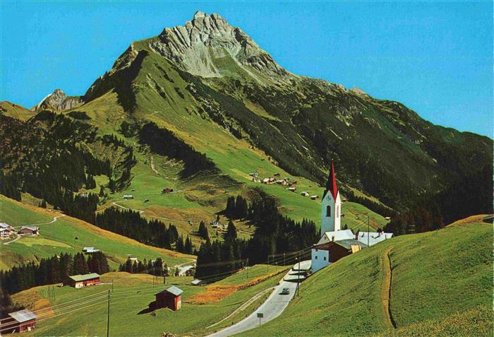 Warth Arlberg Vorarlberg AT mit Biberopf und Kirche