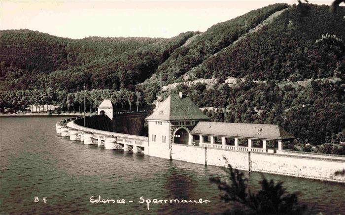 Edersee Edertal Hessen Sperrmauer