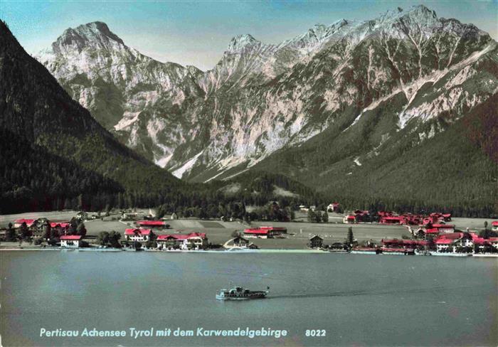 Pertisau Achensee Tirol AT mit Karwendelgebirge