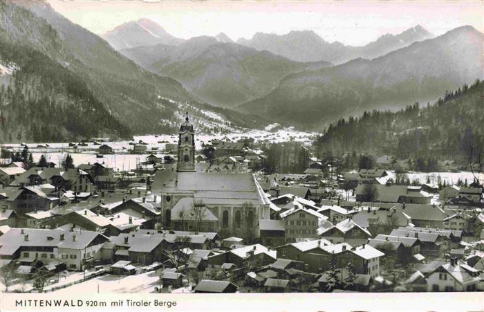 Mittenwald Karwendel Tirol AT mit Tiroler Bergen