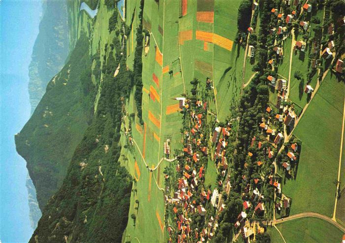 Nussdorf Inn Fliegeraufnahme mit Kranzhorn und Kaisergebirge