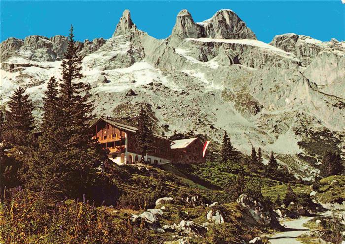 Tschagguns Vorarlberg AT Lindauer Huette mit Drei Tuermen