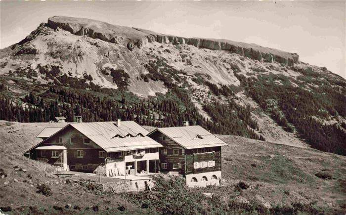 Schwarzwasserhuette 1651m Vorarlberg AT mit Hoch Ifen