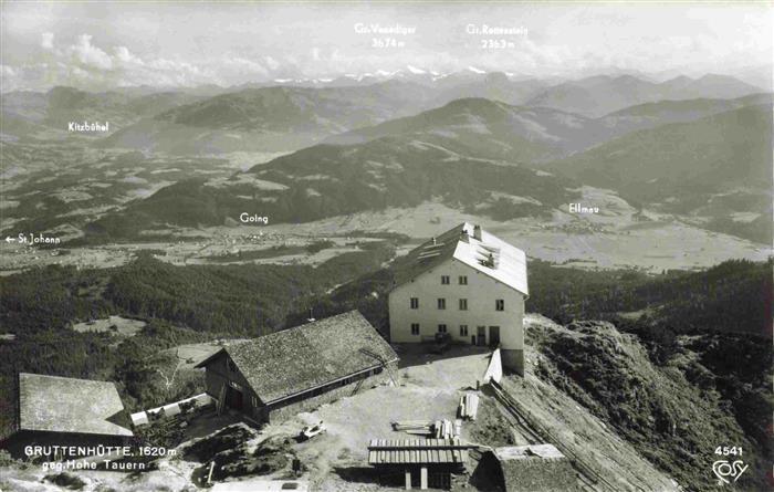 Gruttenhuette 1593m Tirol AT Fliegeraufnahme mit Hohe Tauern