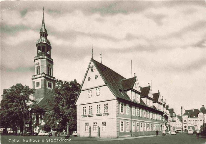 Celle Niedersachsen Rathaus und Stadtkirche