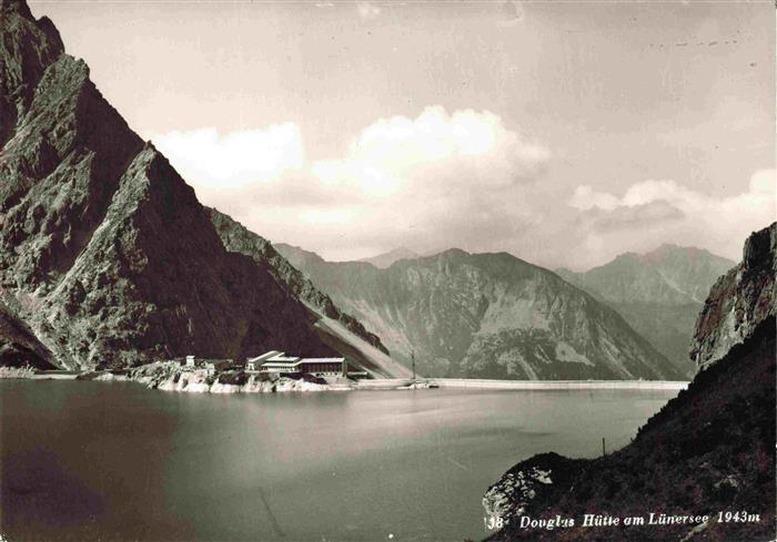Luenersee 1969m Vorarlberg AT Douglas Huette Panorama