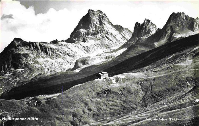 Heilbronnerhuette Neue 2320m Arlberg Tirol AT Panorama