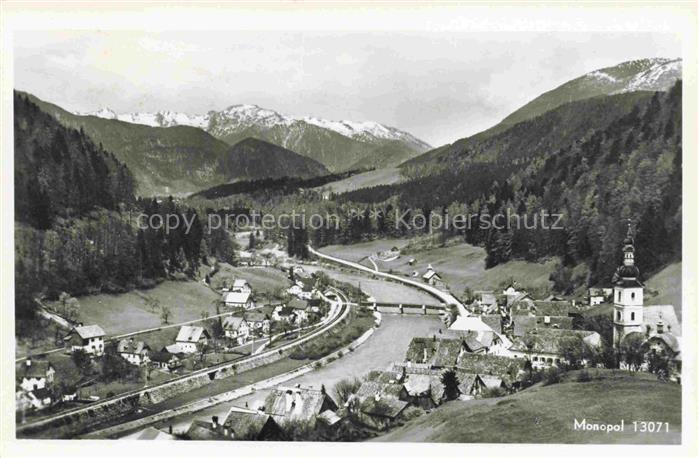 Laufen Bad Ischl AT Panorama Blick gegen Hoellengebirge