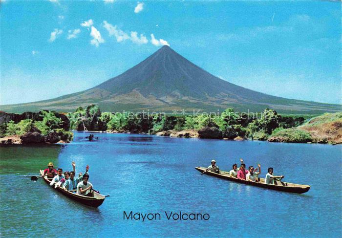 Mayon Vulcano Philippinen Philippines Native bancas frequently used for transpor
