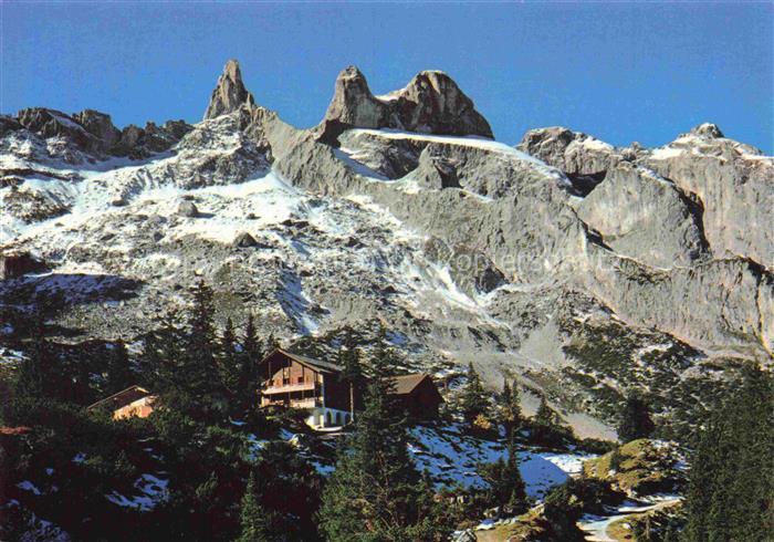 Lindauerhuette 1770m Gauertal Vorarlberg AT mit Drei Tuerme und Drusenfluh
