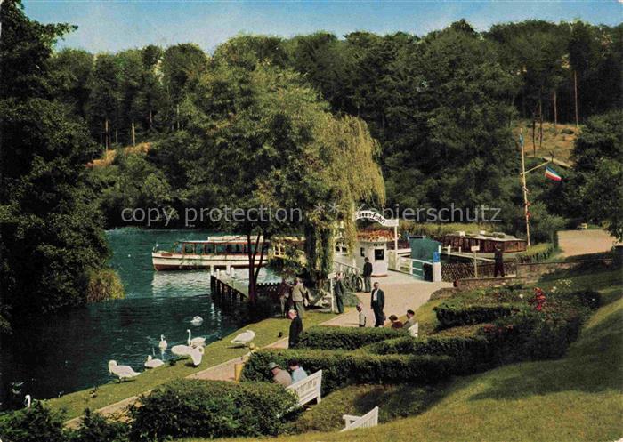 Malente-Gremsmuehlen Partie am Dieksee mit Anlagestelle der 5-Seen-Fahrt