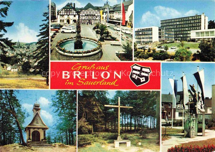 Brilon Hochsauerlandkreis NRW Panorama Brunnen Hotel Kapelle Kreuz Fahnen