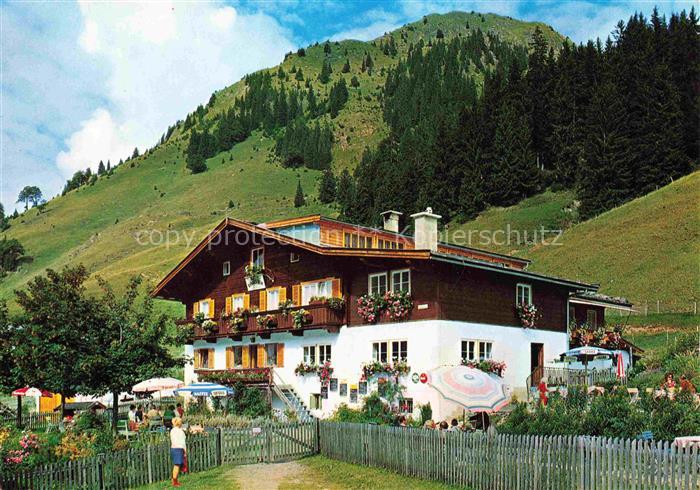 Saalbach -Hinterglemm AT Alpengasthaus Burger Alm mit Kleberkopf