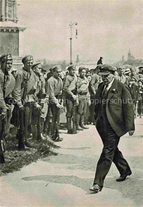 LENIN Wladimir Iljitsch Politik Politics Politique beim Denkmal fuer Freigelasse