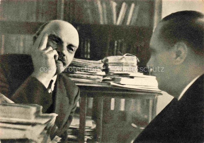 LENIN Wladimir Iljitsch Politik Politics Politique in Buero Kreml Moskau H.G. We