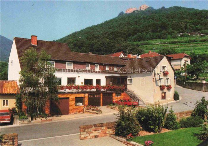 Hambach  Neustadt Weinstrasse Gasthaus Zum Jaegerstuebchen mit Hambacher Schloss