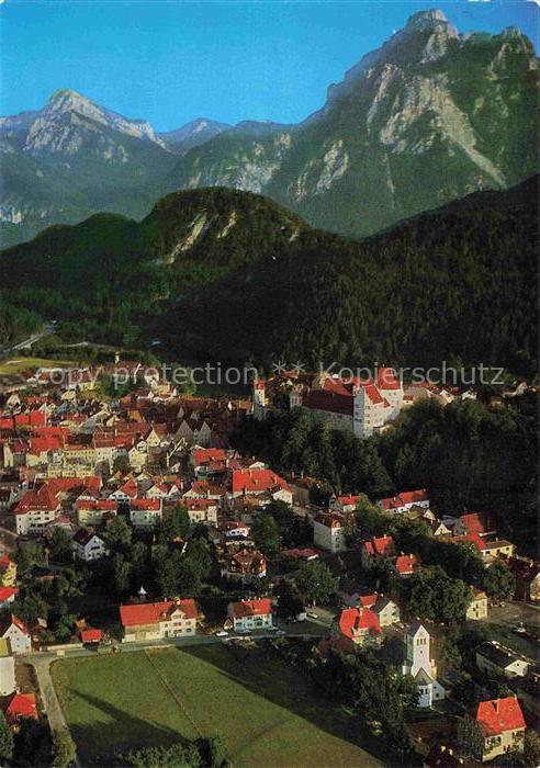 Fuessen am Lech Allgaeu Bayern mit Hohem Straussberg