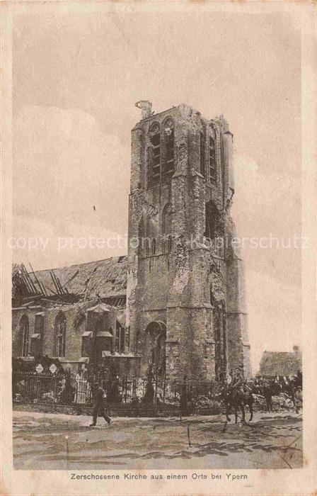 Ypern Ypres Ieper Belgie Zerschossene Kirche aus einem Ort bei Ypern