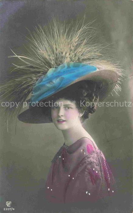 Foto GLCo Nr. 2207/4 Frau Hutmode
