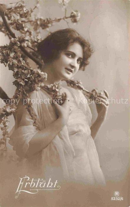 Foto RPH Nr. 5232/6 Frau Blüten