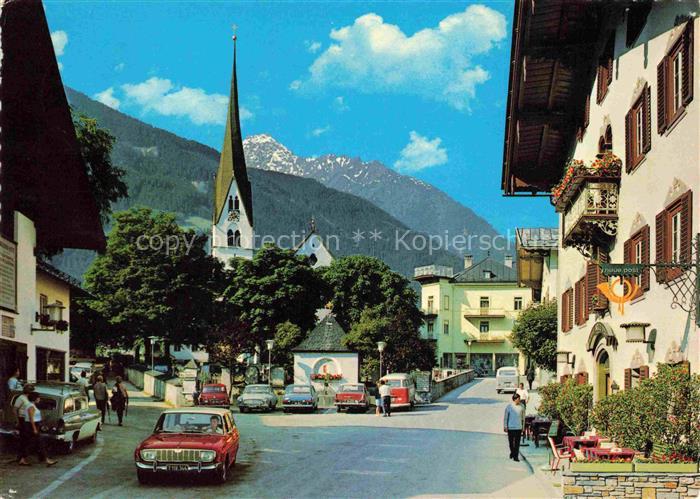 Mayrhofen  Zillertal Tirol AT Dorfpartie mit Kirche
