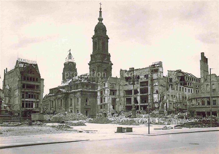 DRESDEN Elbe nach Zerstoerung 1945 Altmarkt mit Kreuzkirche