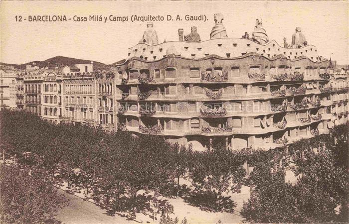 BARCELONA Cataluna ES Casa Milá y Camps Arquitecto D. A. Gaudi