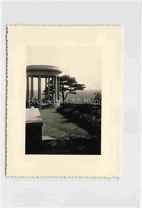 Liwadija Yalta Krim Sur la corniche au bord de la Mer Noire