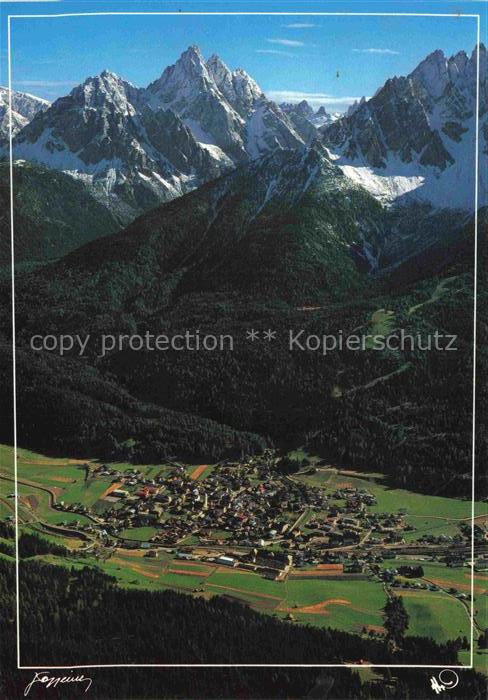 Innichen Suedtirol Panorama mit Dreischusterspitze Sextener Dolomiten Cima tre S