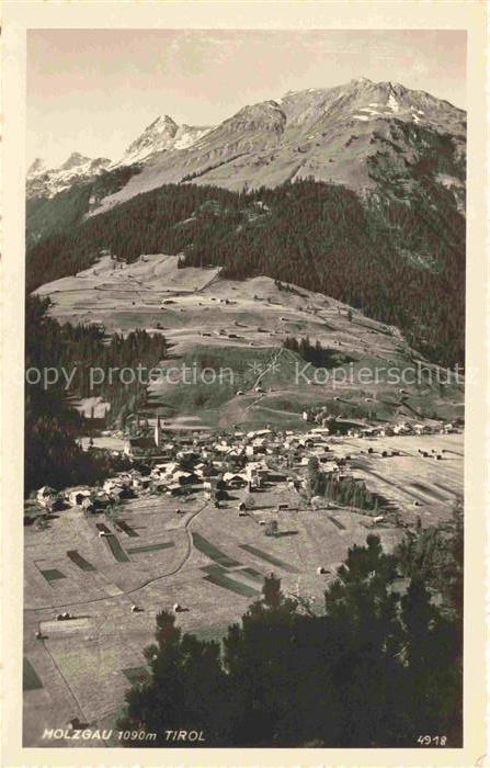 Holzgau Ausserfern Lechtal Tirol AT Panorama Blick ins Tal