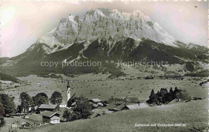 Lermoos Tirol AT Panorama Blick gegen Zugspitze Wettersteingebirge