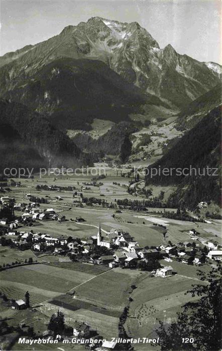 Mayrhofen  Zillertal Tirol AT Panorama Blick ins Tal Blick gegen Gruenberg