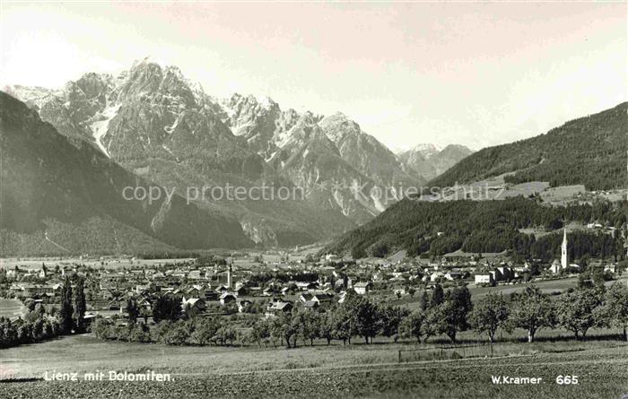 Lienz  Tirol AT Panorama Blick gegen Dolomiten