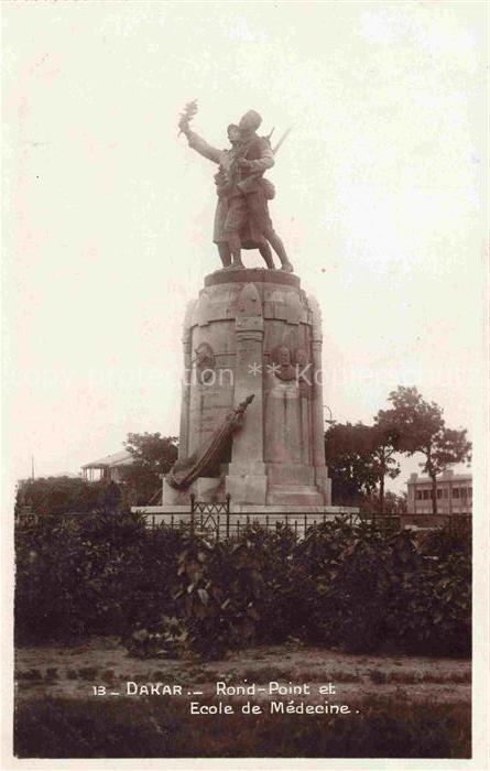 DAKAR Senegal Rond-Point et Ecole de Médecine Monument