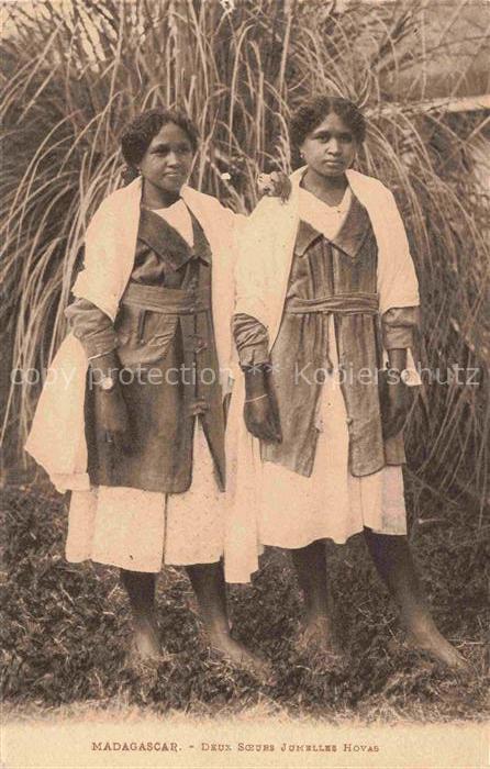 Madagascar Madagaskar Deux soeurs jomelles hovas