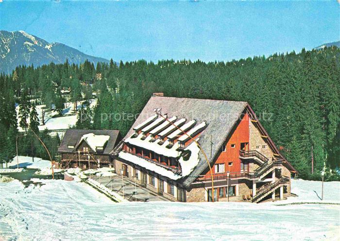 Predeal Romania Cabana Clabucet arrivée en hiver