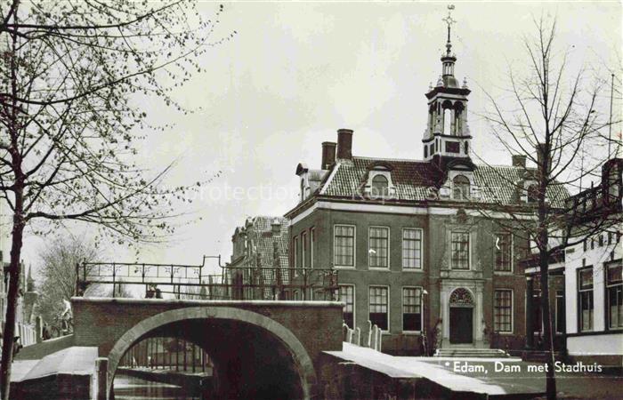 Edam NL Dam met Stadhuis