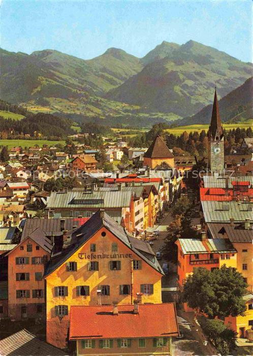 Kitzbuehel Tirol AT Panorama Blick von der Pfarrkirche gege
