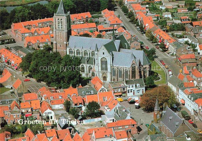 Tholen Ned. herv. kerk luftfoto